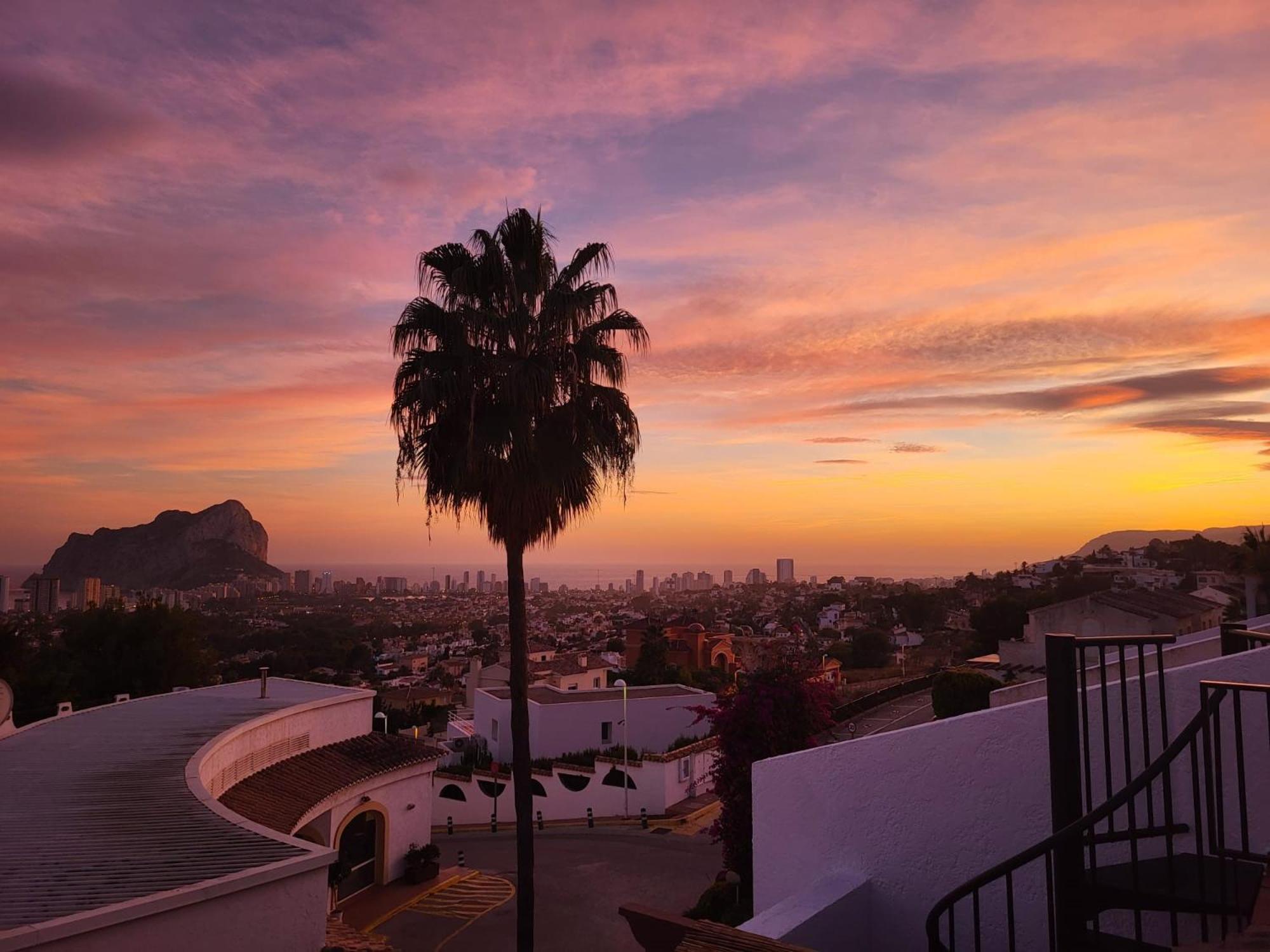 Casa Sunrise - Costa Blanca House With Rooftop, Swimming Pools And Panoramic Sea And Calpe Views Exteriör bild