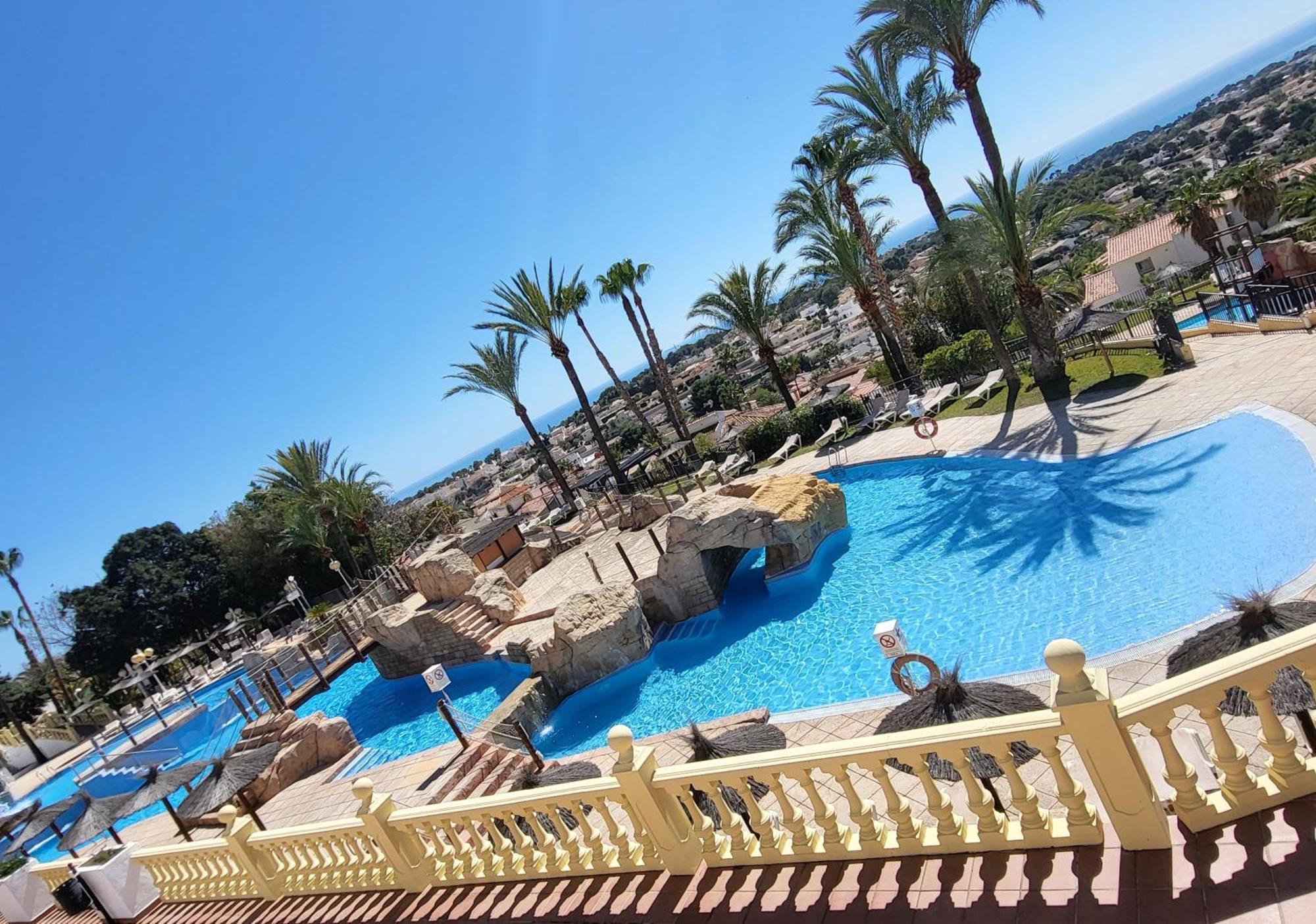 Casa Sunrise - Costa Blanca House With Rooftop, Swimming Pools And Panoramic Sea And Calpe Views Exteriör bild