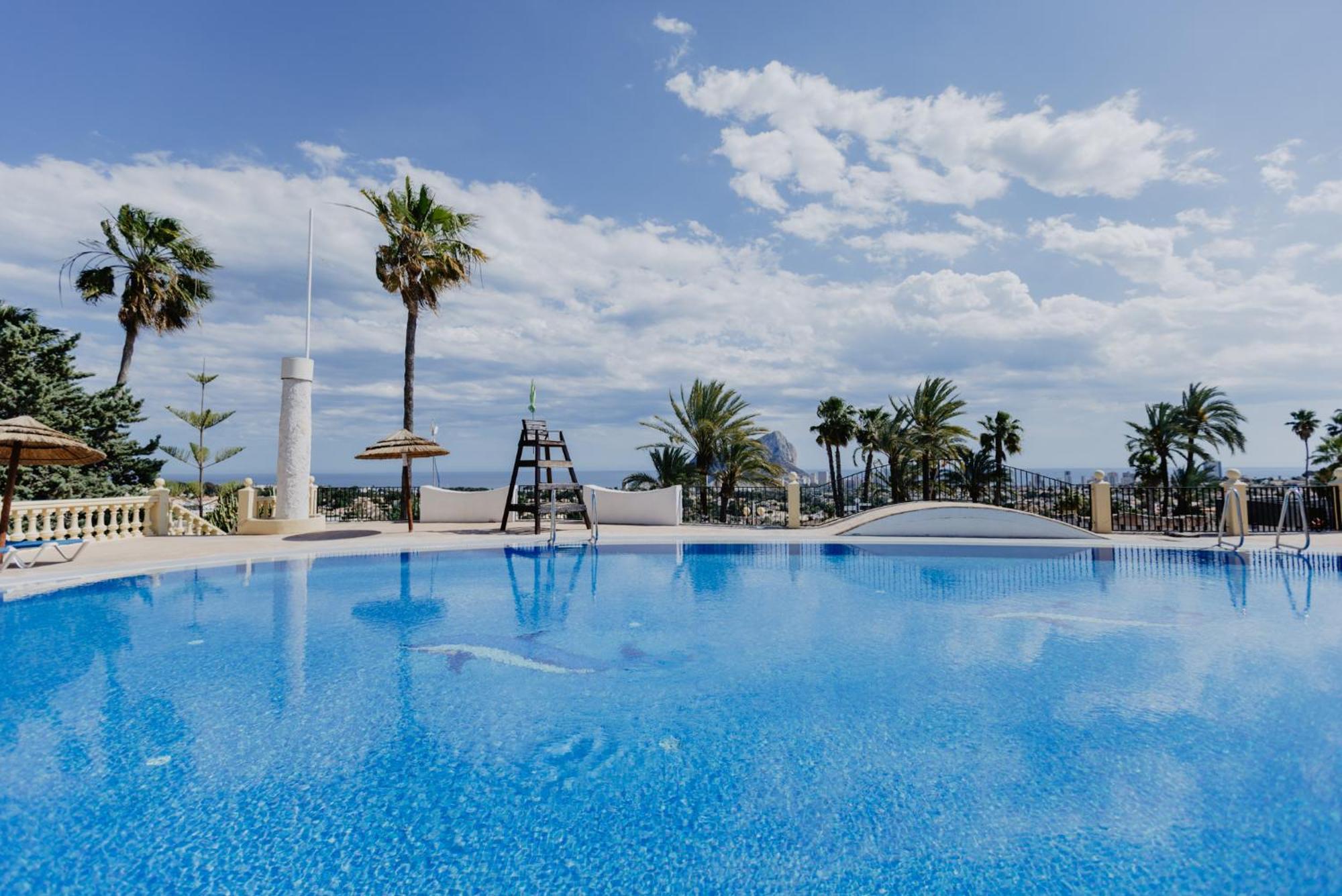 Casa Sunrise - Costa Blanca House With Rooftop, Swimming Pools And Panoramic Sea And Calpe Views Exteriör bild